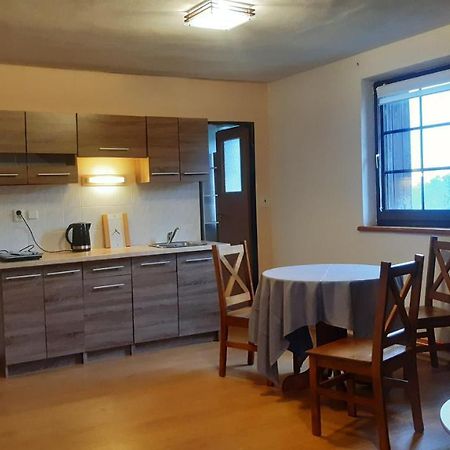 Budha Apartma Jirikov  المظهر الخارجي الصورة