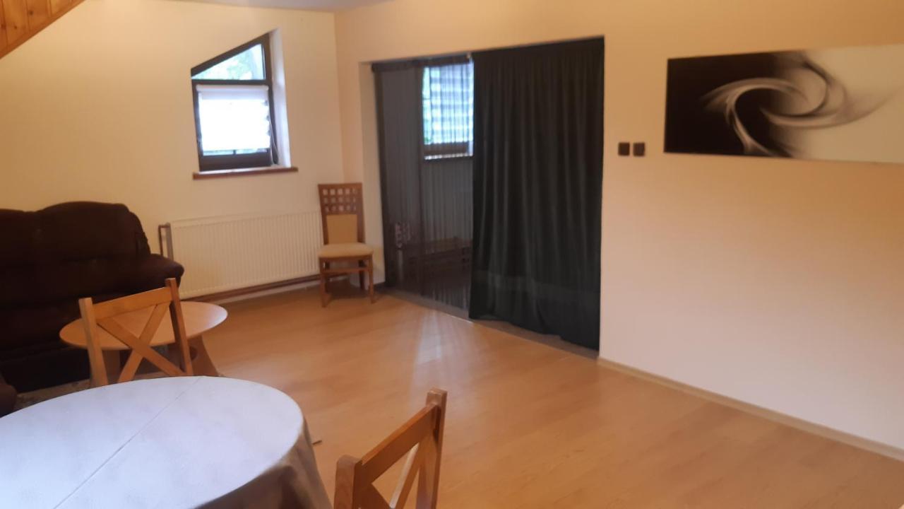 Budha Apartma Jirikov  المظهر الخارجي الصورة