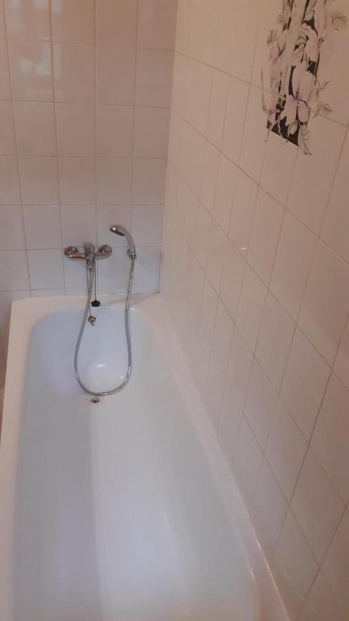 Budha Apartma Jirikov  المظهر الخارجي الصورة